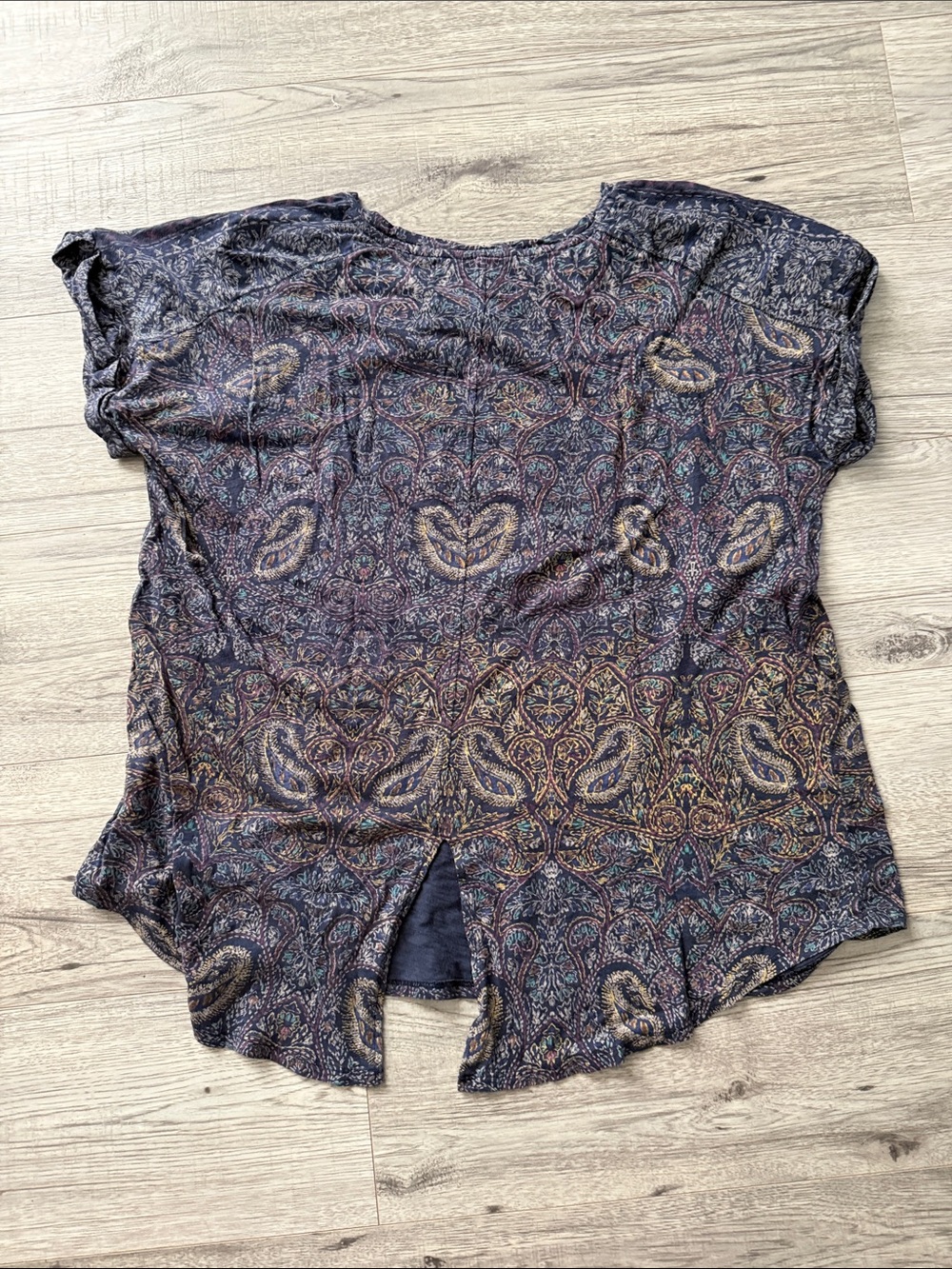 Lucky Brand Navy Multicolor Paisley Short Sleeve Top - Picture 4 of 4